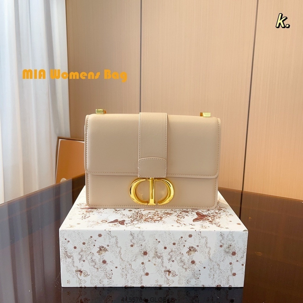 สินค้าใหม่แฟชั่น 直 คุณภาพสูงยิงจริง D10r แฟชั่นหญิง High-end ของแท้หนัง Mini ไหล่ Messenger กระเป๋า 