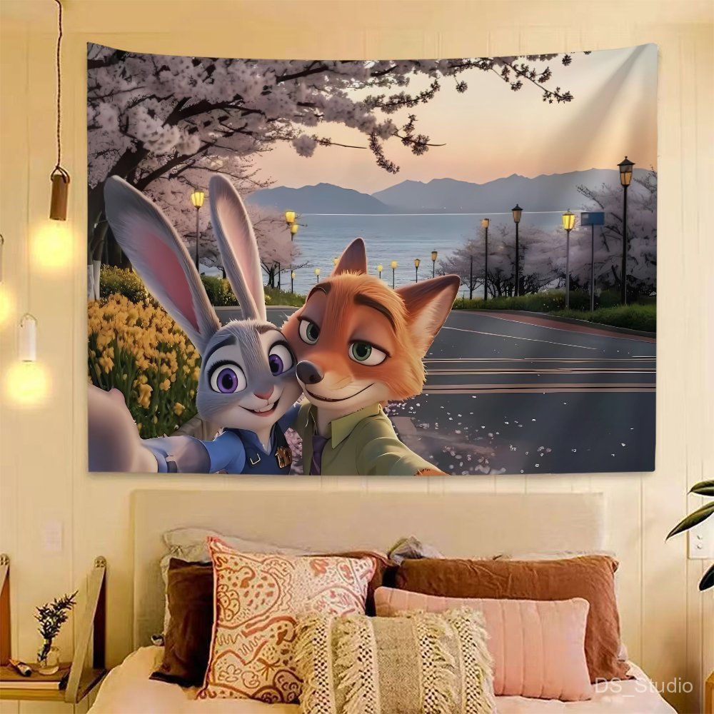 (จัดส่งจากกรุงเทพฯ) ผ้าแขวนผนังลายจูดี้นิคสุดน่ารักจาก Zootopia ผ้าแขวนผนังตกแต่งห้องเช่าธีมอนิเมะ