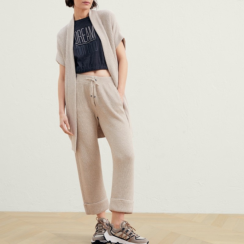 เสื้อยืดลําลอง Brunello Cucinelli สำหรับสุภาพสตรี ออกแบบมาสำหรับฤดูร้อน