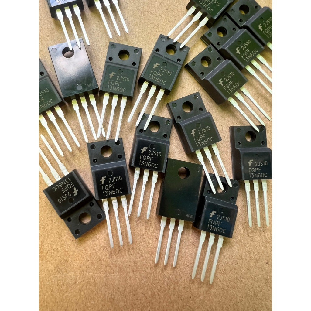 ถูกที่สุด FQPF13N60C 13NM60N 13N60 K13A60D 13A600V TO-220F MOSFET