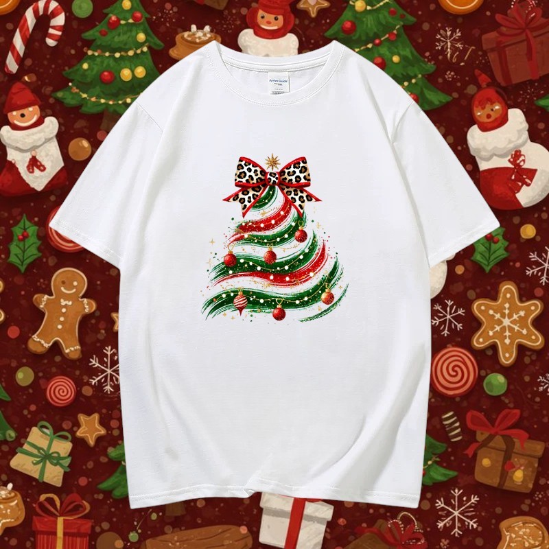 MKL พร้อมส่งในไทย เสื้อยืดคอกลม แขนสั้น พิมพ์ลายต้นศริสมาสMerry Christmas ผ้ายืดใส่สบาย #9744 ราคา ถูกที่สุด ดีลบีเคเค รูปภาพหลัก