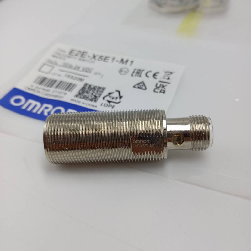 แท้ดี E2E-X5E1-M1 หัว 18MM  ระยะจับ 5 MM NPN NO แจ็ค 4P ไฟ 12 to 24 VD งานแท้ พร้อมส่งในไทย