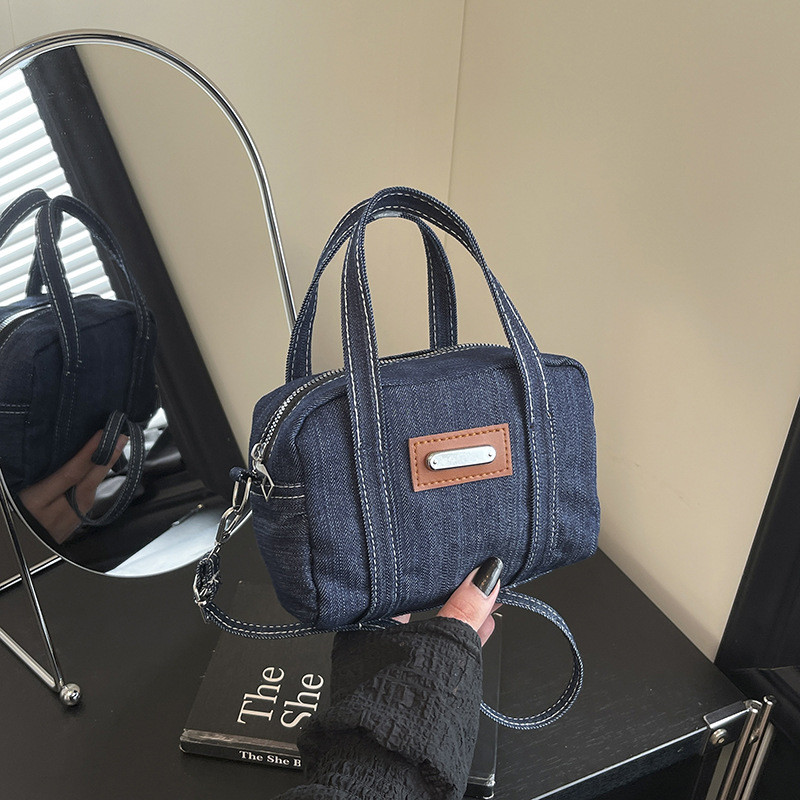 Denim Female2025Autumn niche design crossbody bag Korean Style Fashion Handheld Pillow Bag 8XOS pxc6