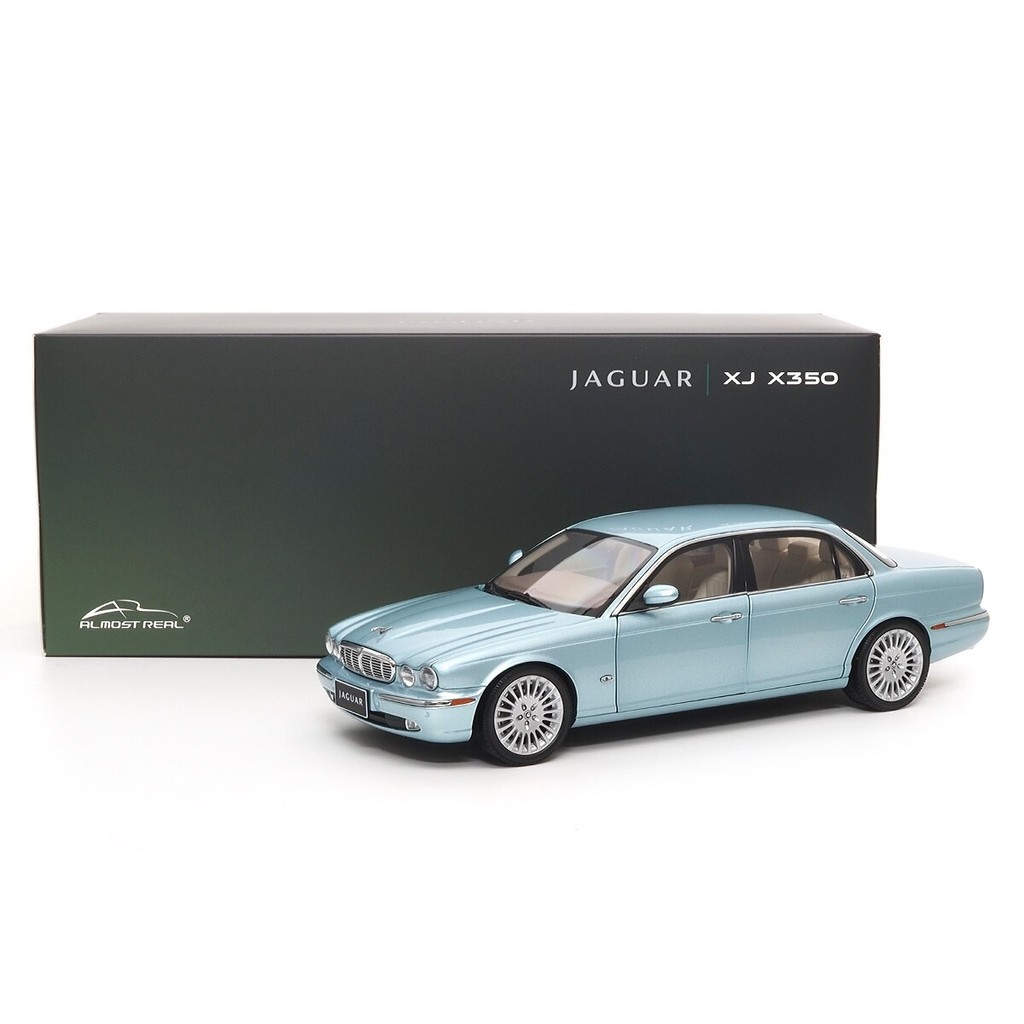 Jaguar XJ6 (X350) Blue Silver 1/18 Style Number:810503 ชื่อ: Jaguar XJ6 (X350) -Seafrost 1/18 Chines