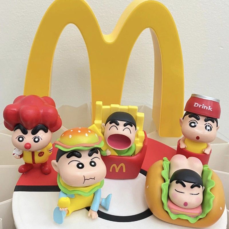 Crayon Shin-Chan Burger King น่ารัก Shinnosuke ของเล่นเค้กตกแต่งเดสก์ท็อปตกแต่งตุ๊กตาของขวัญ Crayon 