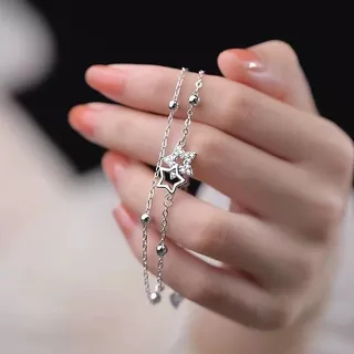 สร้อยข้อมือรูปดาว ที่มีดีไซน์สวยงามเ ของขวัญสุดหรู สำหรับเพื่อนสนิท แฟน พร้อมส่ง