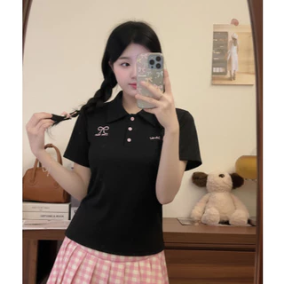 Hotpink ส่งจาก Bangkok🔥เสื้อยืดคอโปโลแขนสั้น ไหล่ตรง ปักตัวอักษรโบว์ ทรงเข้ารูป ทรงน่ารัก สำหรับผู้หญิง