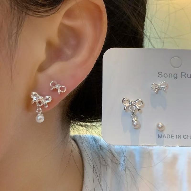 ต่างหูโบว์มุกสไตล์เกาหลี สีเงิน สำหรับผู้หญิง พร้อมแพคเกจสวยงาม