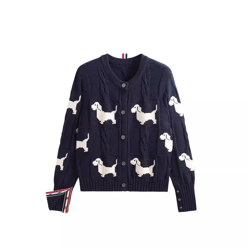 เสื้อกันหนาวสำหรับฤดูหนาว สไตล์ใหม่ พร้อมดีไซน์คอนทราสต์สี และ.twist รอบคอ เหมาะสำหรับผู้หญิง MDG