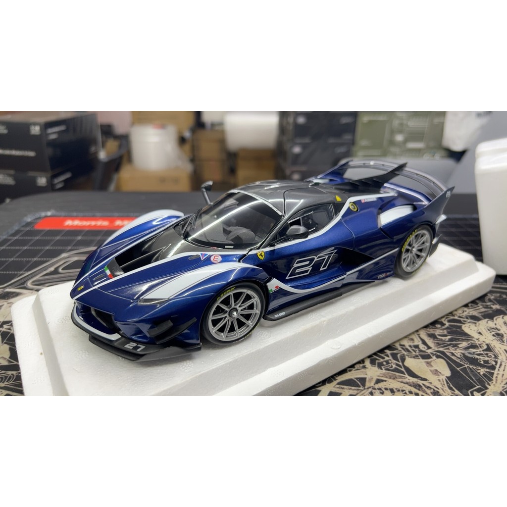 บีบีอาร์ 1: 18 เฟอร์รารี FXX-K EVO #27 เฟอร์รารีสีน้ําเงินดํา FXX-K EVO BLU FRANCIA #27 1/18 Style N