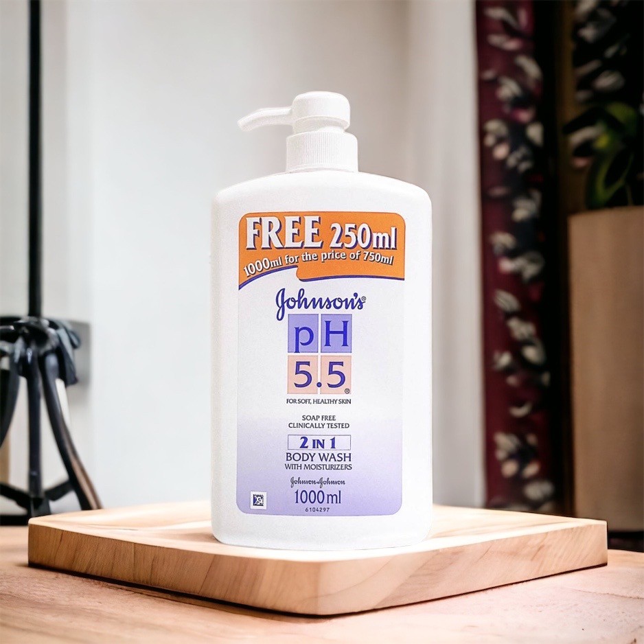 ครีมอาบน้ำ จอห์นสัน พีเอช 5.5 นูริชชิ่ง บอดี้ วอช 1000 มล. เลือกสูตร - รูปที่ 4