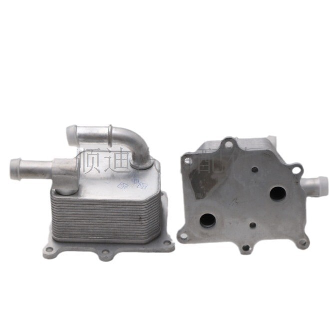 8A8E6A642AA Oil Cooler หม้อน้ํา Oil Cooler เครื่องยนต์เกียร์ 7T4Z6A642A