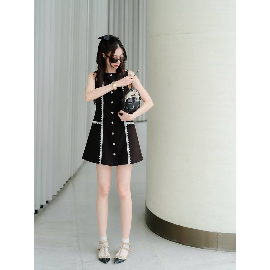 [Pomelo] Pomelo. x Janesuda เดรสแต่งขอบลูกไม้ / Pomelo. x Janesuda Contrast Trim Lace Dress
