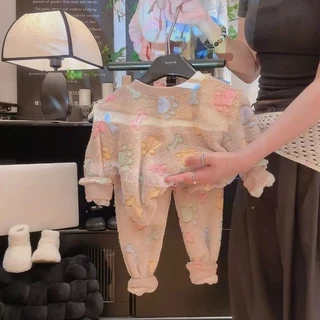 ชุดนอนเด็กอบอุ่น ชุดนอนผ้าขนแกะปะการัง ชุดเสื้อและกางเกง ลายการ์ตูนน่ารัก เสื้อผ้าเด็กใส่สบาย สไตล์เกาหลี ใส่อยู่บ้าน