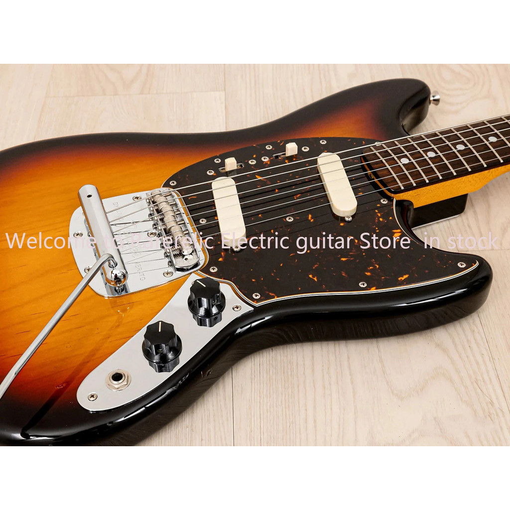 Hot 2017 กีตาร์ไฟฟ้าแบบดั้งเดิม 60s Mustang Sunburst Guitar