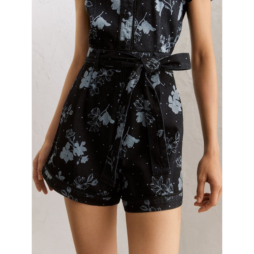 [Pomelo] กางเกงขาสั้นมาพร้อมเข็มขัดผูกหน้า รุ่น Eleanor / Eleanor Bow -Tie Belted Shorts