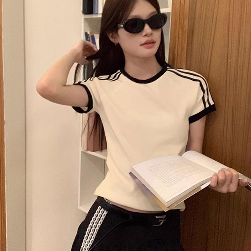 สวย ความรู้สึกของการออกแบบ เสื้อโอเวอร์ไซส์วินเทจ เสื้อจั๊มเอว คอกลม ใส่แล้วเพรียว เรียบง่าย คอกลม เสื้อผู้หญิงแขนสั้น