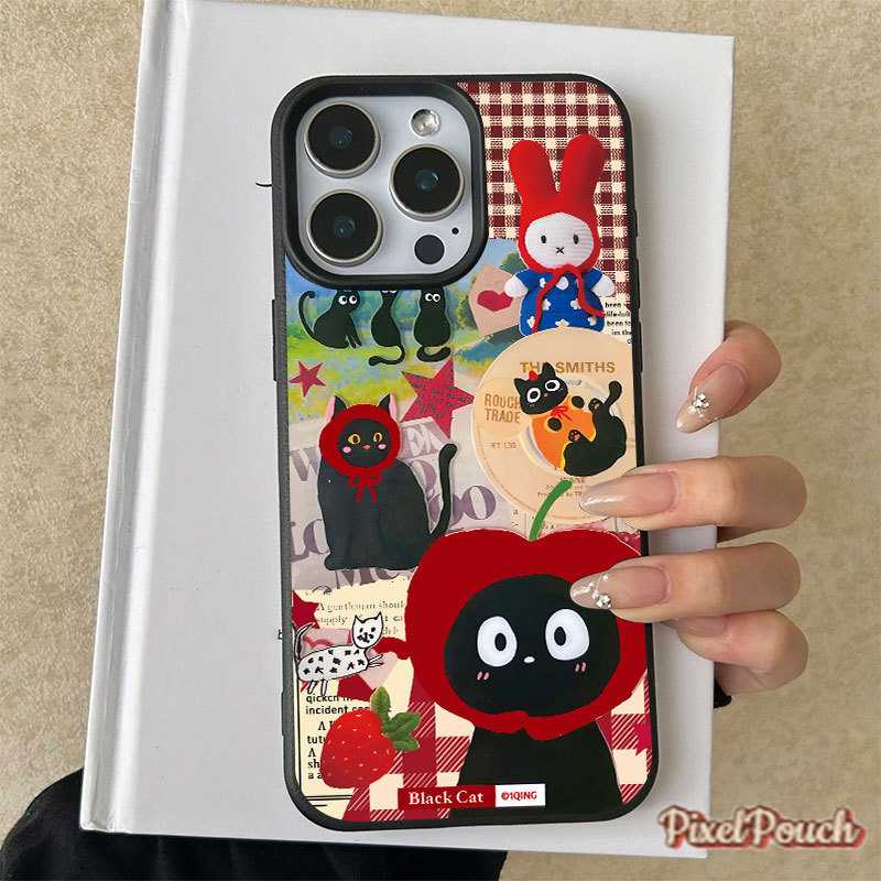 เคสไอโฟน 13 สำหรับ IPhone 17 15 13 16 11 12 14 Pro Max 7 15 8 14 16 Plus XS X Max ฝาครอบโซ่กระต่ายสตรอเบอร์รี่แมวดำ