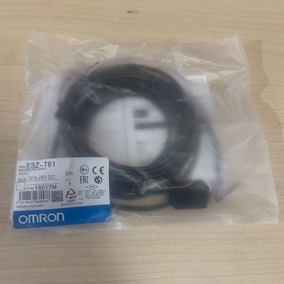 Omron E3Z-T61 E3Z-T62 คู่ประเภทฉีด Photoelectric Switch E3Z-T81E3Z-LS61 เซ็นเซอร์ขนาดเล็ก