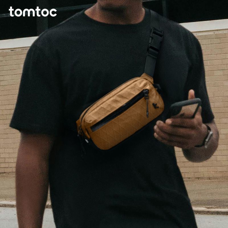 Tomtoc กระเป๋าคาดหน้าอก High Performance Lightweight Messenger Bag กระเป๋าสะพายแท็บเล็ตพีซีกระเป๋าอุ