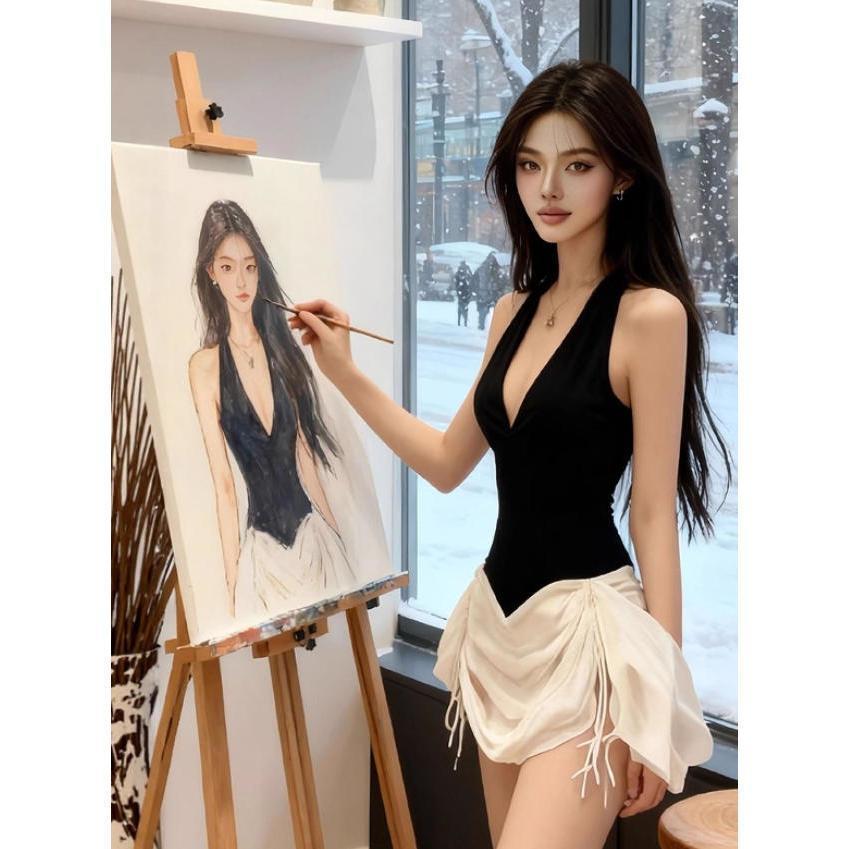 ชุดสีดำสไตล์คนดัง V-neck sleeveless slim fit แคบเอว ดูลีเนียร์สวยงาม