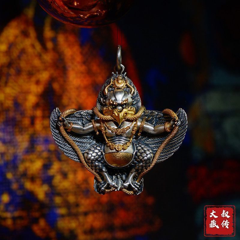 Retro Dapeng จี้พญาครุฑ Wenwan ทิเบต Sky เหล็กวัตถุเก่าผู้ชายผู้หญิงโบราณลูกปัดด้านข้างสร้อยคอแขวน T