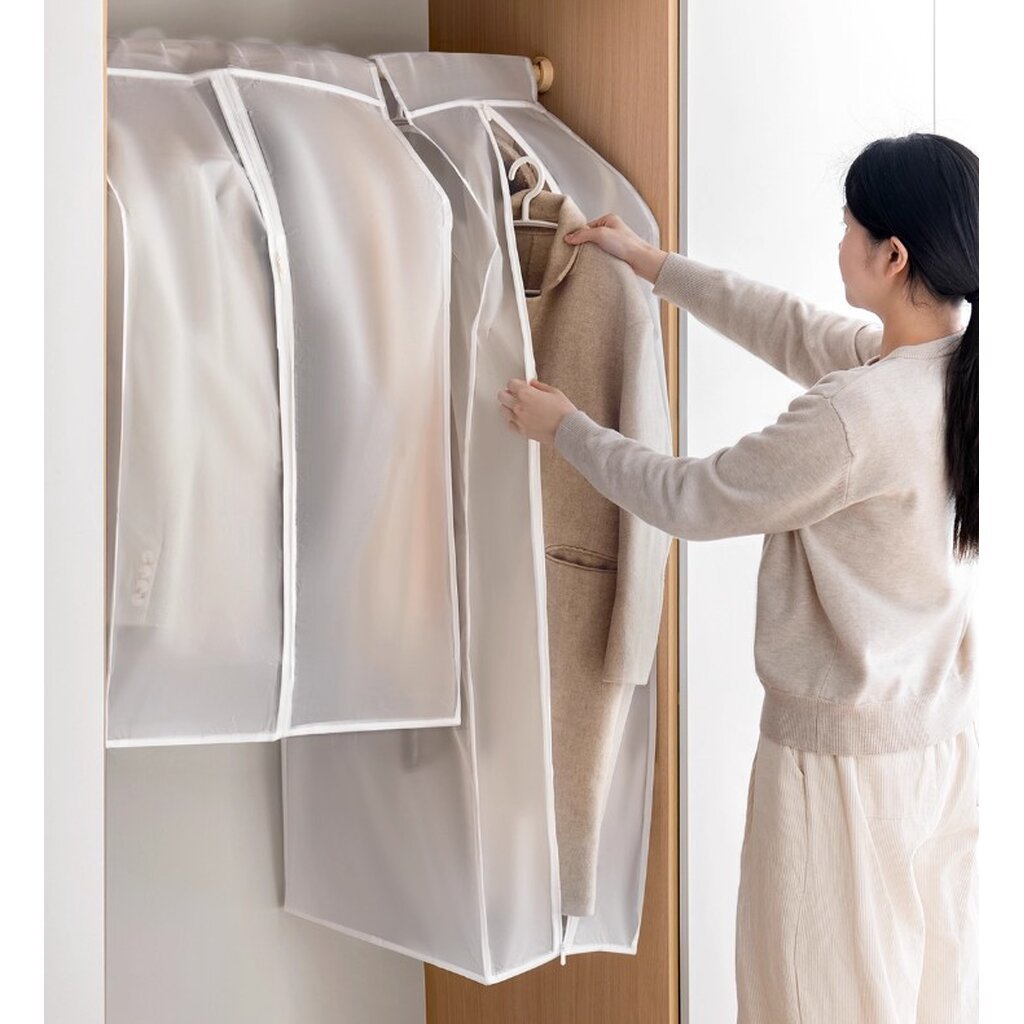 Omocha | Garment Bag ถุงคลุมเสื้อกันฝุ่น สำหรับสูท/โค้ท แบบแขวน Clothes Cover