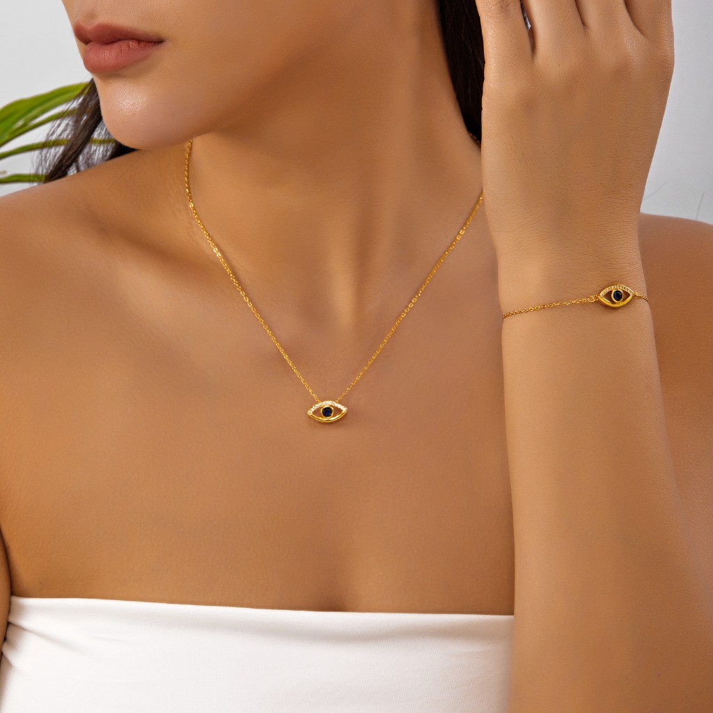 สร้อยคอลายตาแมวดีไซน์เรียบหรูจากBELLA-Bee พร้อมพลอยซิทรอนเนีย สำหรับสวมใส่ประจำวันหรือเป็นของขวัญวันหยุดพิเศษ