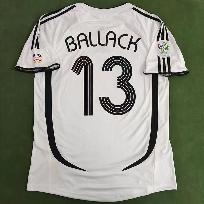 เสื้อฟุตบอลแขนสั้น retro ของเยอรมนีปี 2006 แบบกำหนดเอง No.11 Klose และ No.13 Ballack