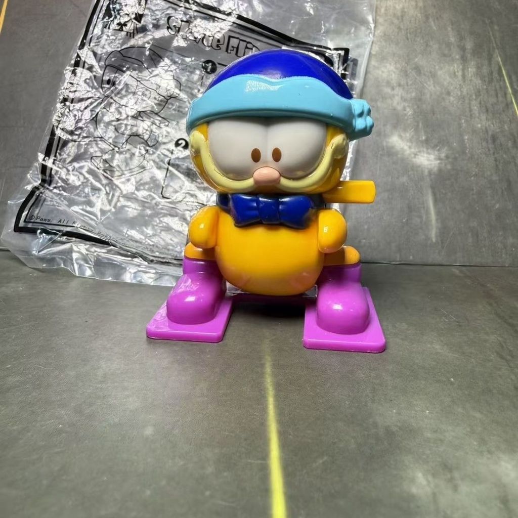เวอร์ชั่นต่างประเทศ KFC Garfield Ski Toys Old Toys Function Only Can Used As Jewelry No Function zy2