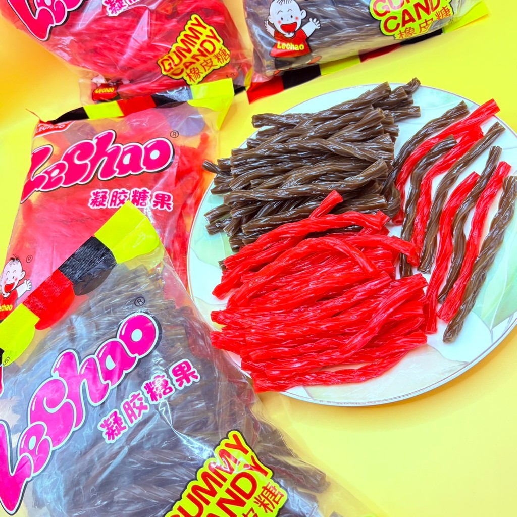 LeChao Jelly Sticks เยลลี่แท่งโคล่าและเยลลี่แท่งสตรอว์เบอร์รี่ เคี้ยวหนึบ รสเข้มข้น เคี้ยวหนึบ ขนาดใหญ่เต็มถุง 1 กก.