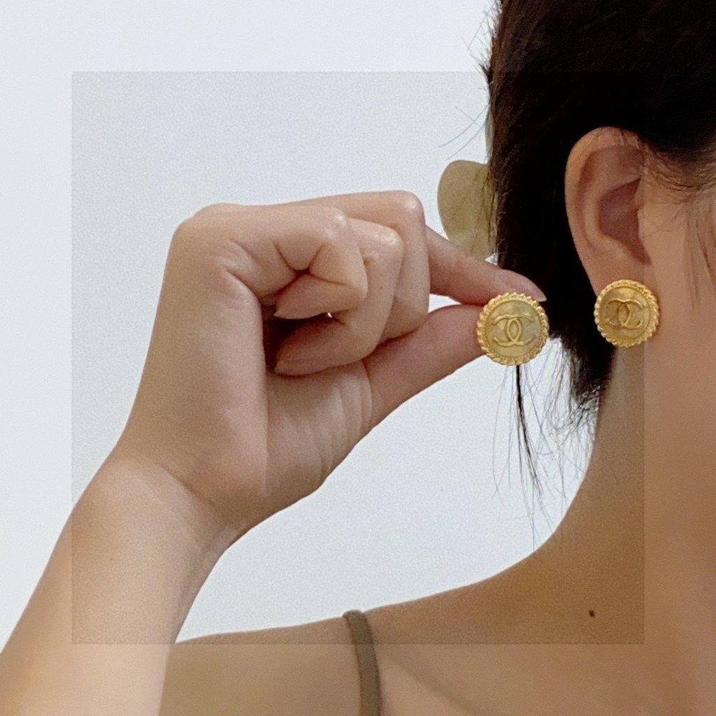 ต่างหูแฟชั่นสไตล์ฮอต Seiko Design Modified Face Shape 9PBF e2e