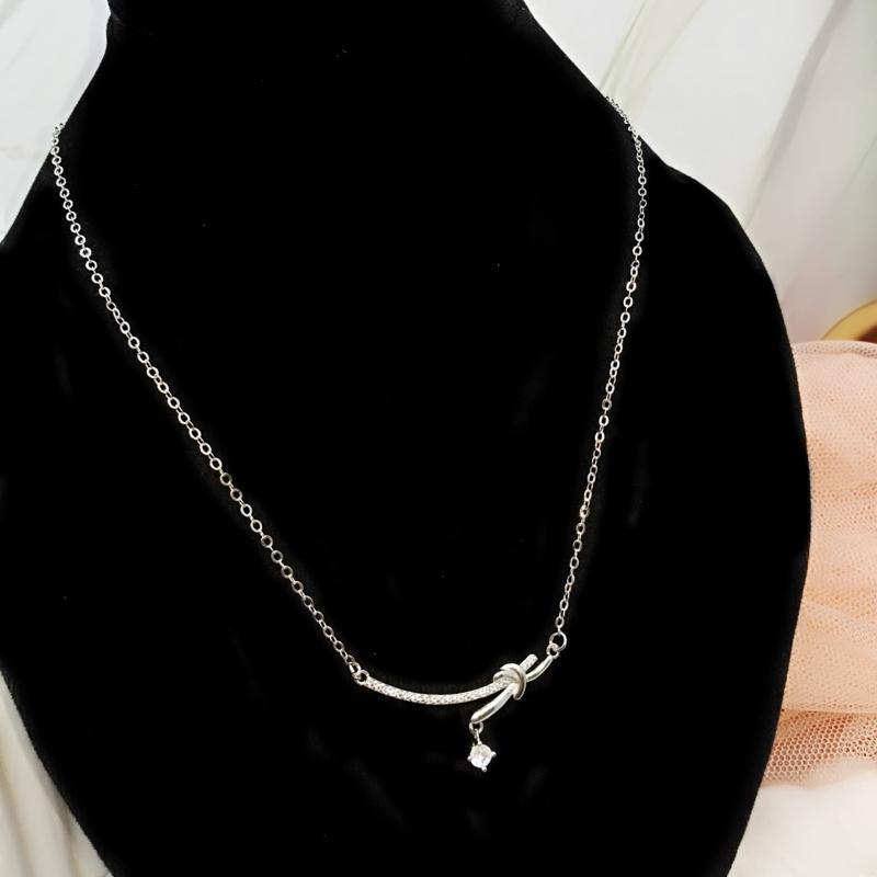 สร้อยคอไทเทเนียมผู้หญิงสีเงินหรูหรา K22LN