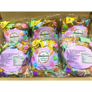 ขนมคุกกี้ แซนวิช รสช้อกโกแลต ขนมมินิ มาการอง คละรส หวานกรอบอร่อย ตรา Fruitasy. 300 กรัม