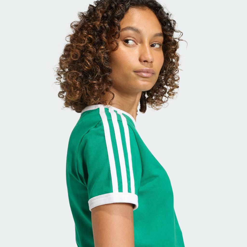 adidas ไลฟ์สไตล์ เสื้อยืดทรงสลิม 3-Stripes ผู้หญิง สีเขียว KD3681 - รูปที่ 5