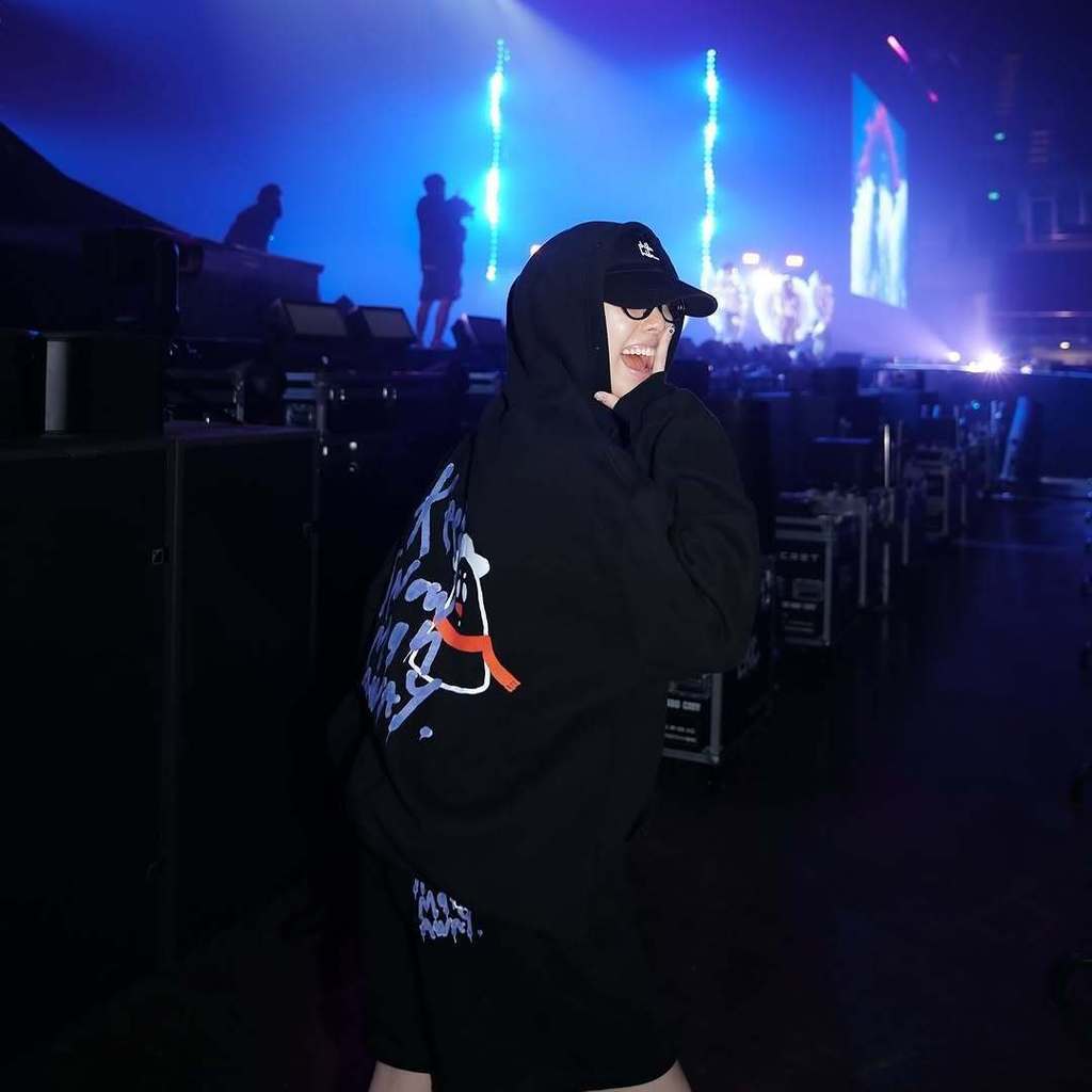 เสื้อกันหนาวแบบฮอดดี้ ORM KORNNAPHAT CHEN MEILING สำหรับแฟนคลับ