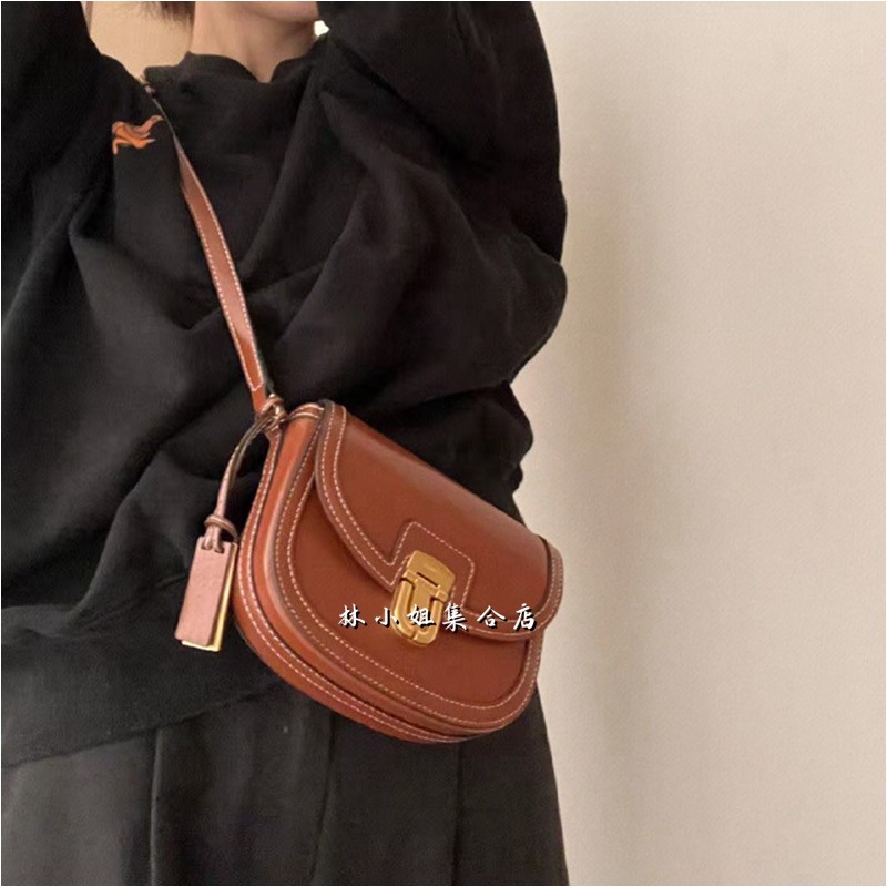 Daigou เกาหลี joy gryson กระเป๋า Han So Hee สไตล์เดียวกันการจับคู่สี Casual อานกระเป๋าไหล่ Messenger