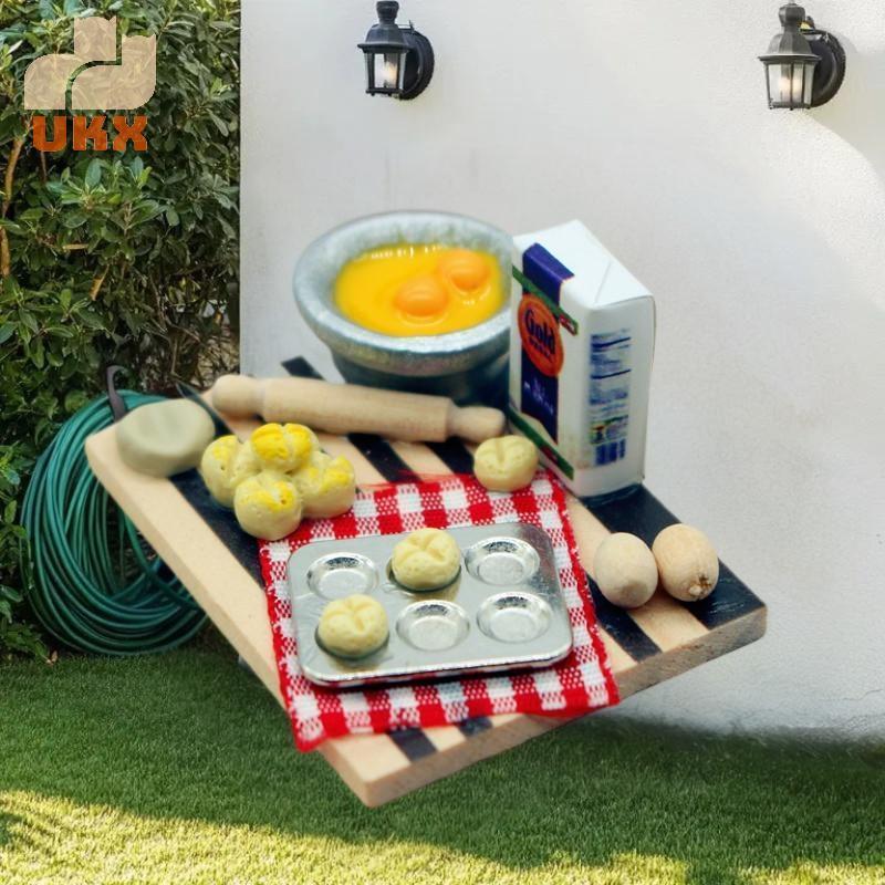 UKX Dollhouse Pastry Making Station Egg Milk Bread Cut Board Miniatures ของเล่น VN