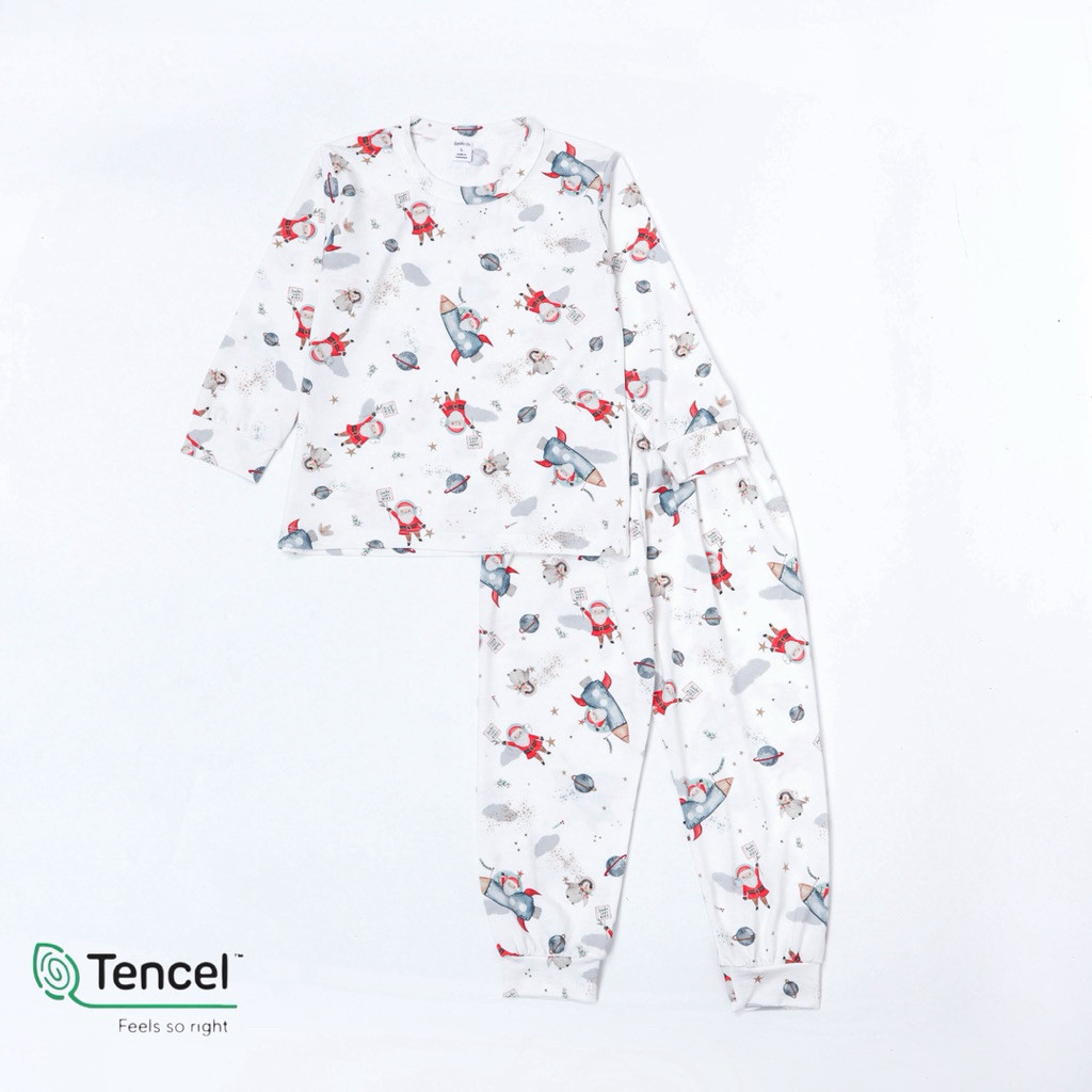 PRADIPTALARIS ID ชุดนอนชุดยาวสําหรับเด็ก Tencel Space Santa Polkadot