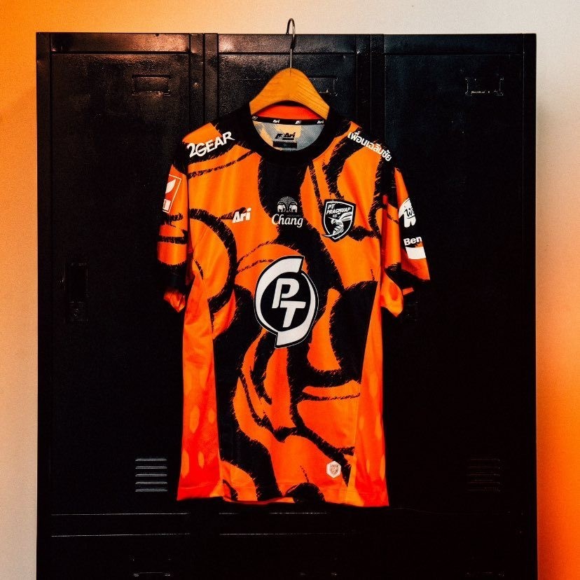 PT PRACHUAP FC 2025/26 เสื้อเหย้า/เยือนฤดูกาล