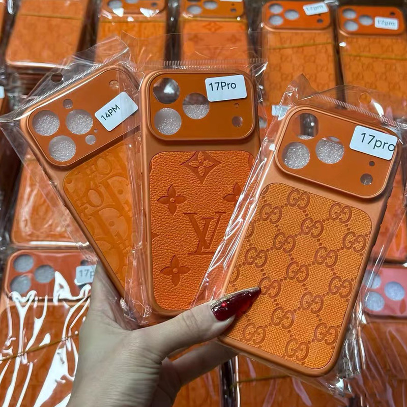เลนส์แก้วแฟชั่นพร้อมเคสโทรศัพท์หนังสําหรับ IPhone 17 Pro Max 16 15 14 Promax 13 17promax 16promax 15promax โลโก้แบรนด์ใหญ่ฝาครอบป้องกัน