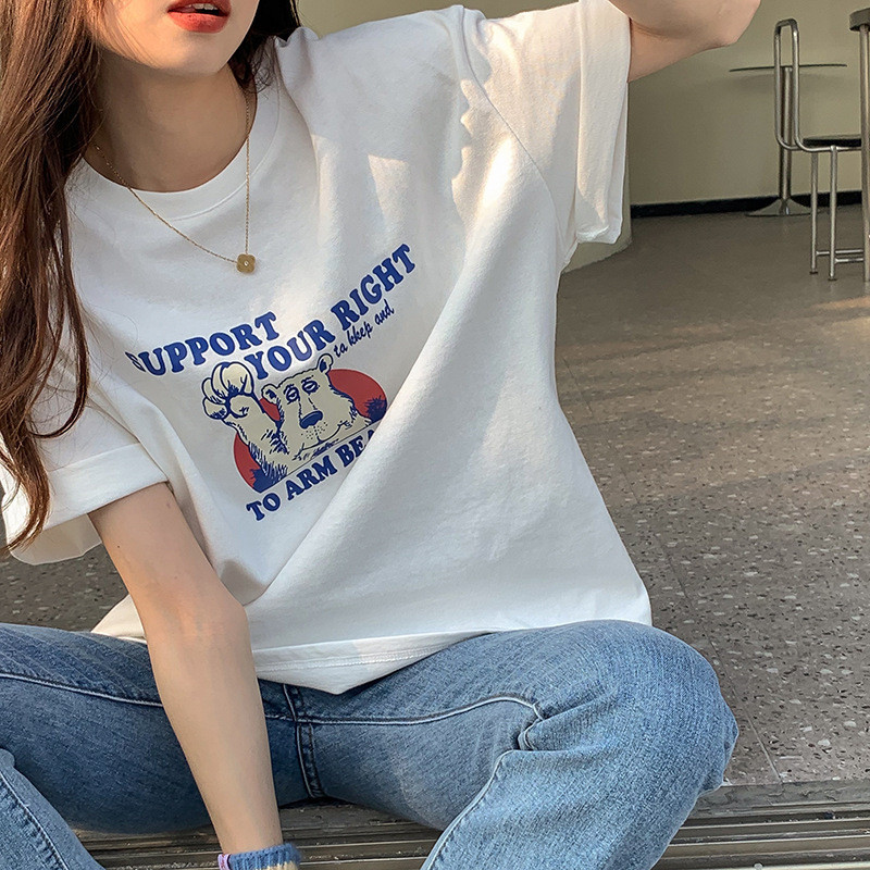 2026 Live Supply พิมพ์เสื้อยืดแขนสั้นหญิง ins Design รอบคอขนาดเล็ก All-Match Top การค้าต่างประเทศขาย