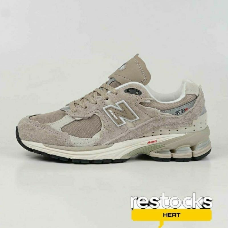 2024 รองเท้าผ้าใบ NEW BALANCE 2002R PROTECTION PACK DRIFTWOOD
