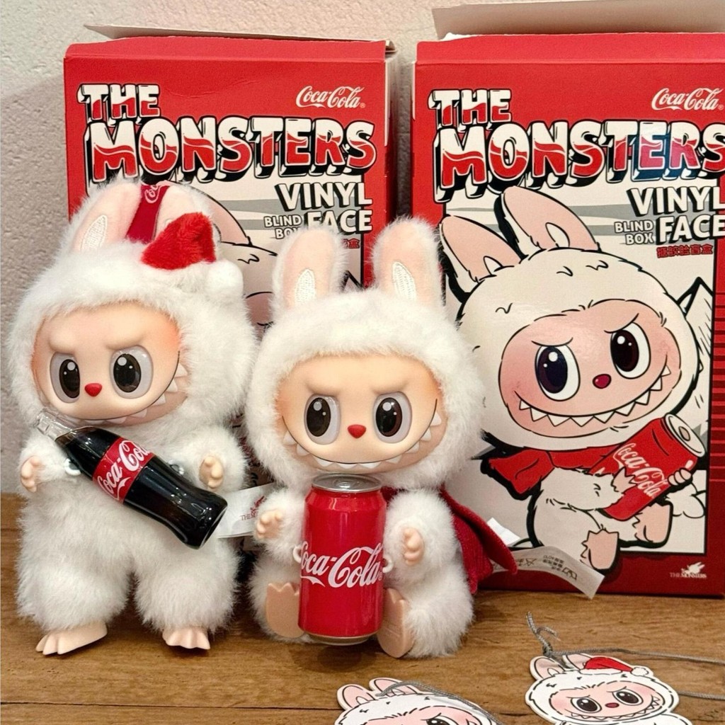 Coca-Cola x Labubu Christmas Plush – กล่องตาบอดหน้าไวนิล 2 การออกแบบ, พวงกุญแจ Macaron สําหรับนักสะสมวันหยุด