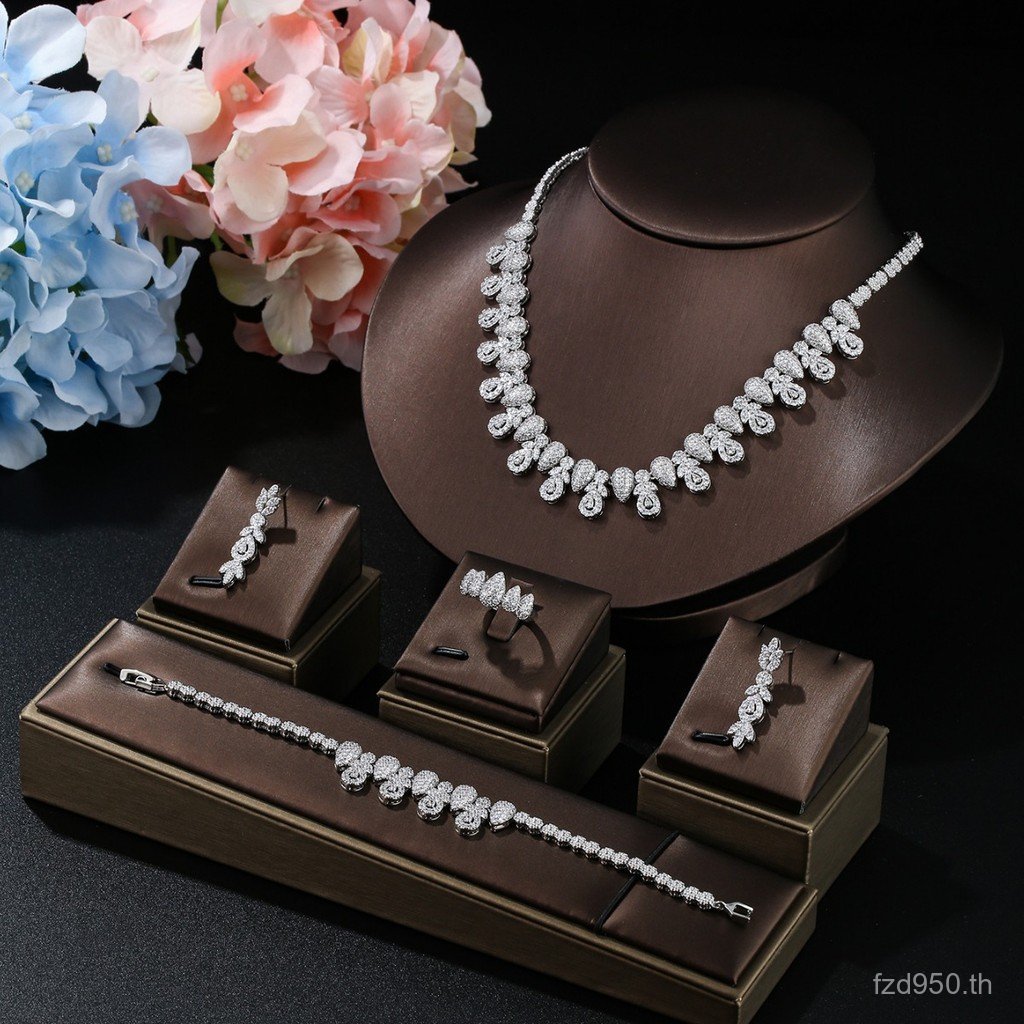 ชุดเครื่องประดับแฟชั่น 4 ชิ้น ต่างหู สร้อยคอ สร้อยข้อมือ และแหวน สไตล์ใหม่ A7PO