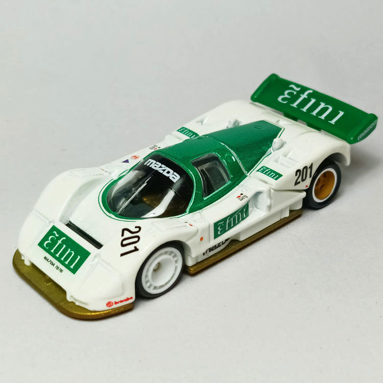HotWheels HotWheels MAZDA 787B HotWheels 24 ชั่วโมงแข่งสีขาว MAZDA 787B เปิดฝาครอบ