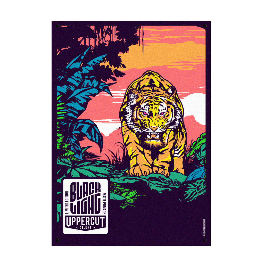 Uppercut Deluxe - โปสเตอร์กํามะหยี่อ่อนสีดํา