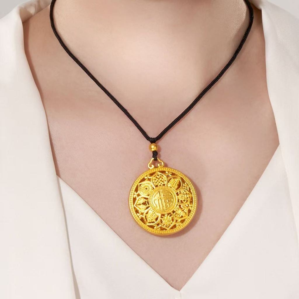 Classy/ แฟชั่น Retro Golden แปดสมบัติเข็มทิศ Fu ตัวอักษร Lotus จี้แกะสลัก Super All-Match สร้อยคอของ