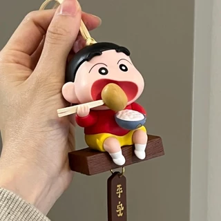 💥 จัดส่งจากประเทศไทย 💥Crayon Shin chan คอสเพลย์กินมันฝรั่งน่ารักอะนิเมะรูป COD สต็อกรูปตุ๊กตาของเล่นสําหรับของขวัญเด็กคอลเลกชันจี้รถเครื่องประดับตกแต่งเค้กบ้านตกแต่ง