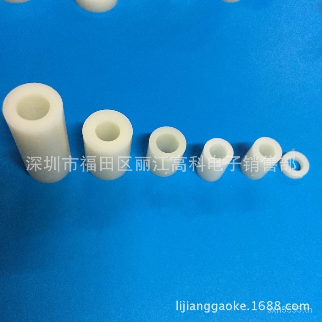 คอลัมน์ตรง PBC * ปลอก 1K คอลัมน์แยกพลาสติกคอลัมน์สกรูแผ่น M4LED7 * ABS15 คอลัมน์ฉนวนกันความร้อนราคา 